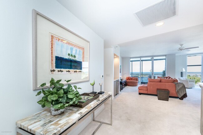Building Photo - EXECUTIVE VACATION RENTAL