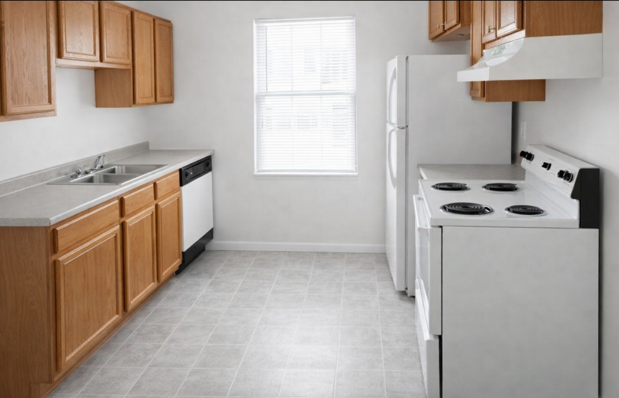 Building Photo - 1705 Benttree Dr