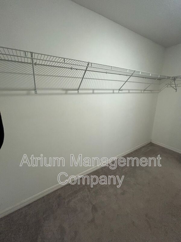 Building Photo - 17345 White Mangrove Dr