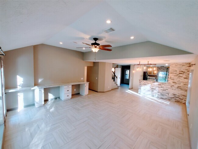 Building Photo - 2 Arnica Ct