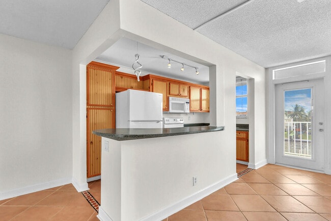 Building Photo - 104 Paradise Harbour Blvd