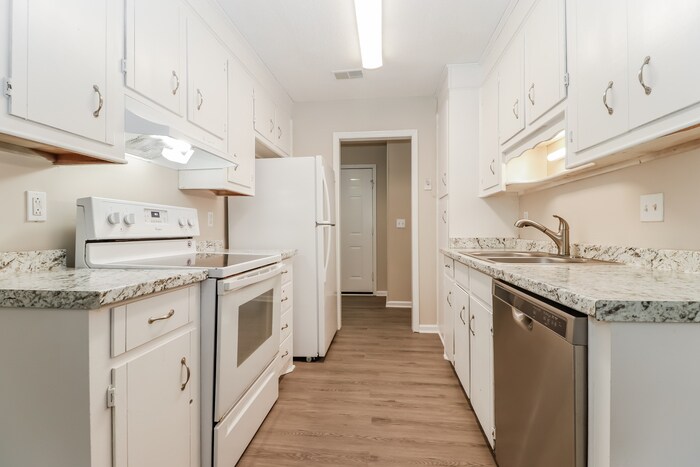 Building Photo - 209 Buckskin Dr