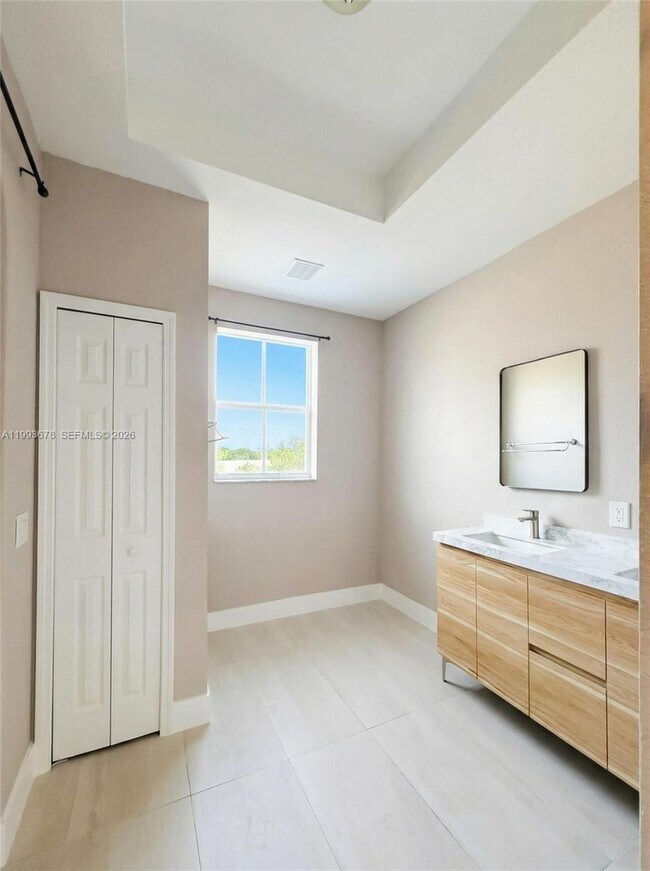 Building Photo - 16603 SW 79th Terrace