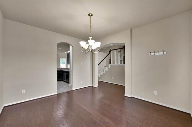 Building Photo - 2458 Garden Falls Dr