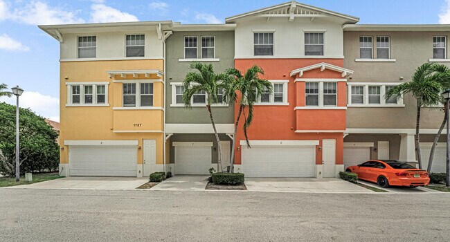 Building Photo - 1727 San Benito Way