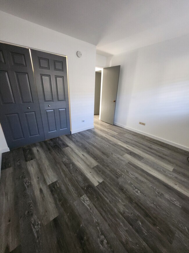 2nd Bed Room Space - 134 E Bailey Rd