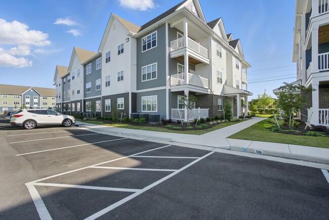 Building Photo - 1728 Vankar Dr
