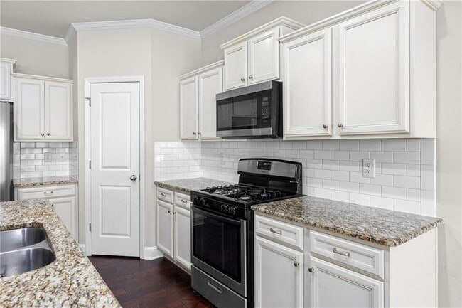 Building Photo - 1925 Wheylon Dr