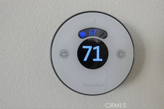 Building Photo - 119 Messenger