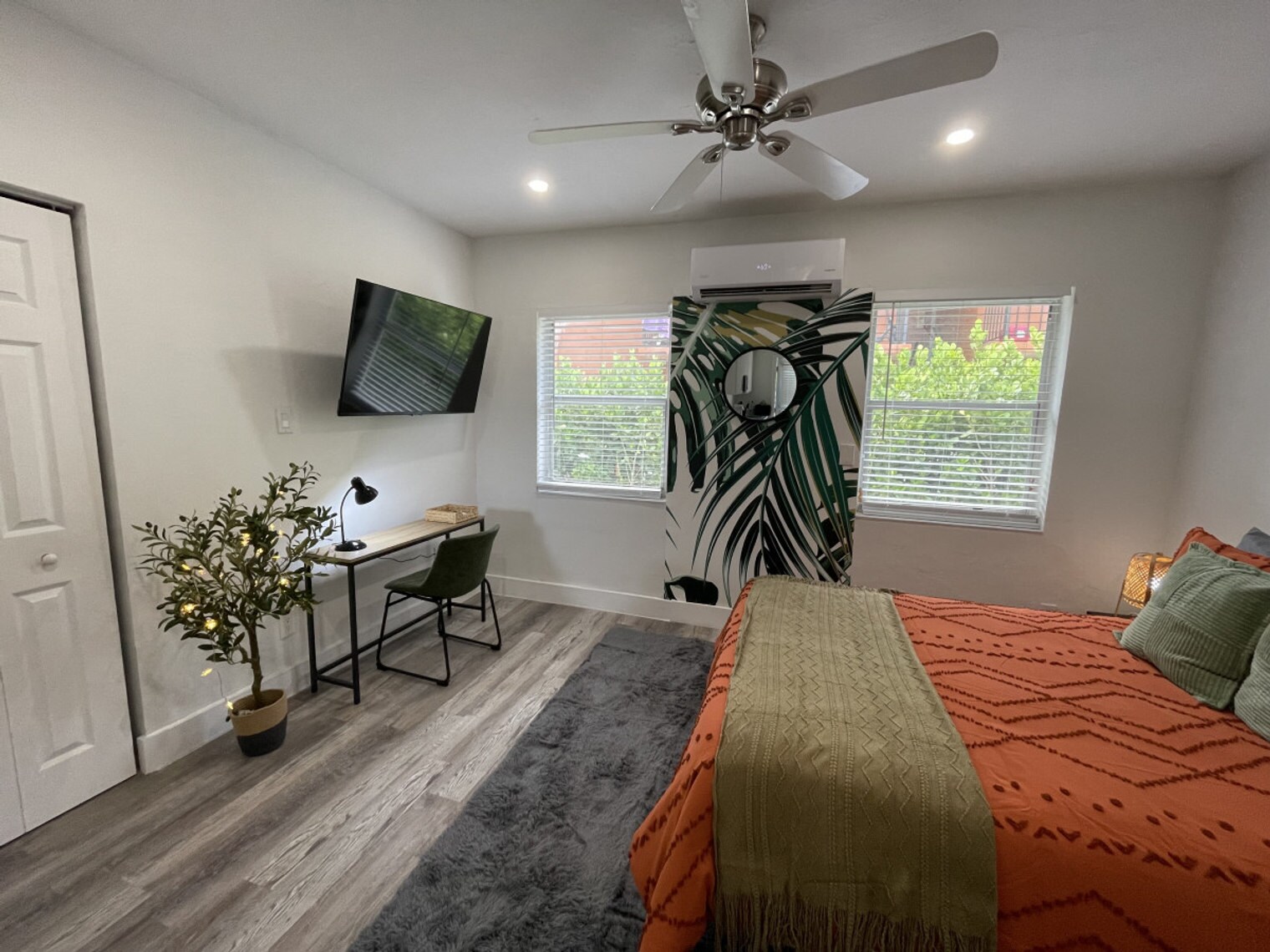 Building Photo - 522 NW 11th Ave