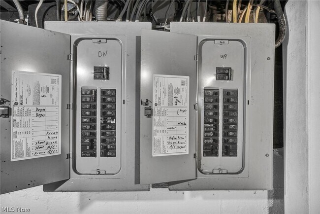 Building Photo - 4306 Buechner Ave