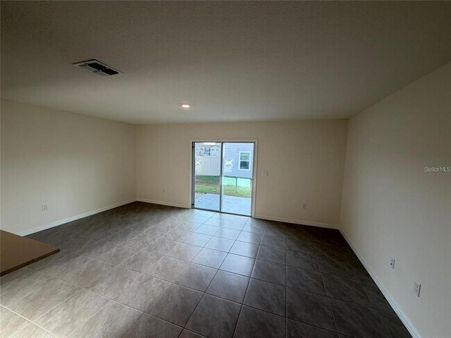 Building Photo - 6685 SW 81st Lp