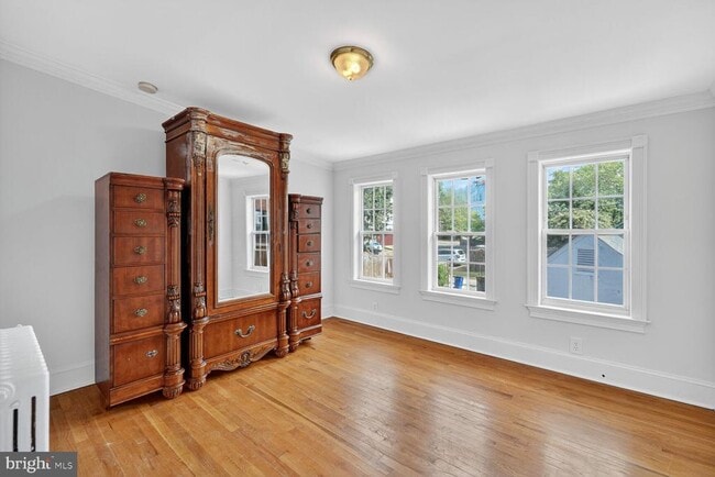 Building Photo - 2731 4th St NE