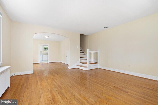 Primary Photo - 117 W Cork St