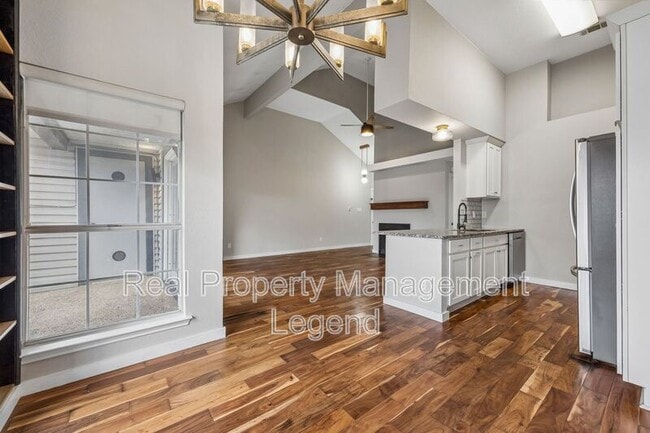 Building Photo - 2506 Wedglea Dr