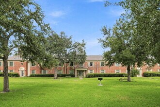 Building Photo - 525 Georgetown Dr