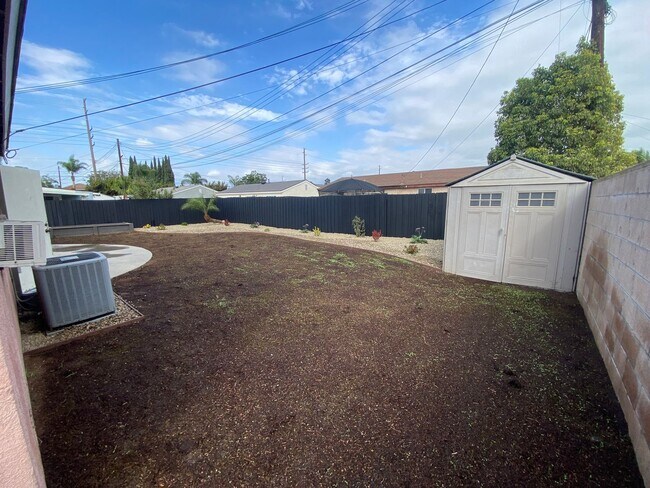 Building Photo - Updated 3 Bedroom Cypress House w/ Office ...