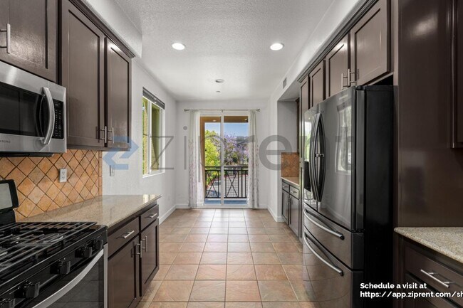 Building Photo - 4952 Haight Terrace