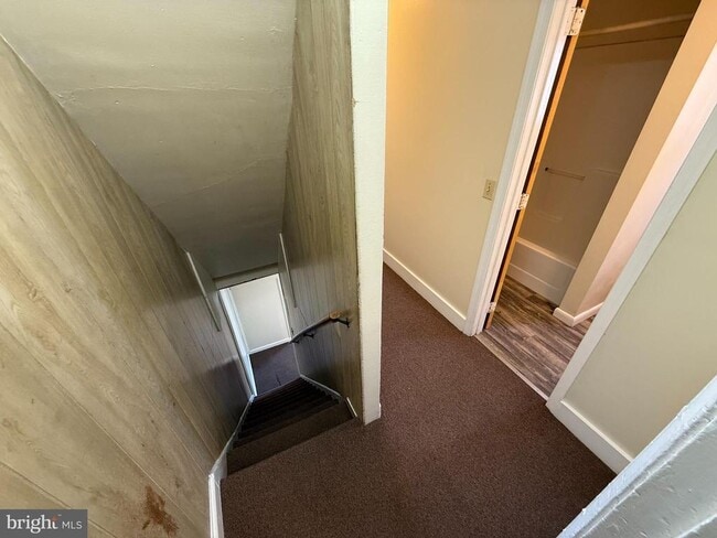 Building Photo - 204 E Portland St