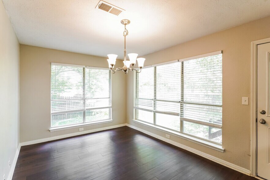 Building Photo - 609 Steven Dr