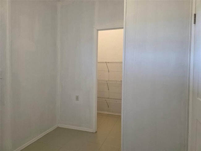 Building Photo - 14412 Graef Rd