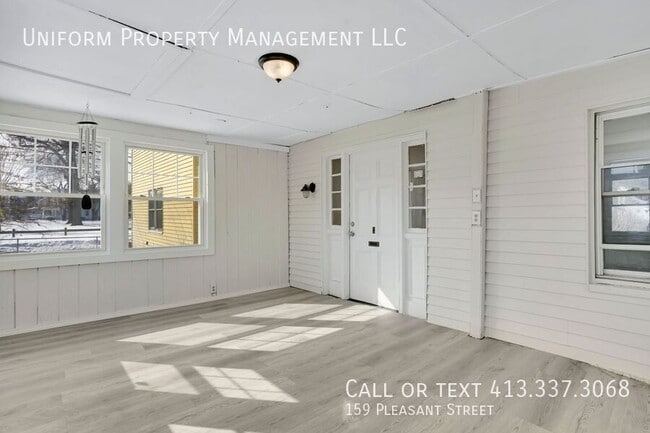 Building Photo - 159 Pleasant St