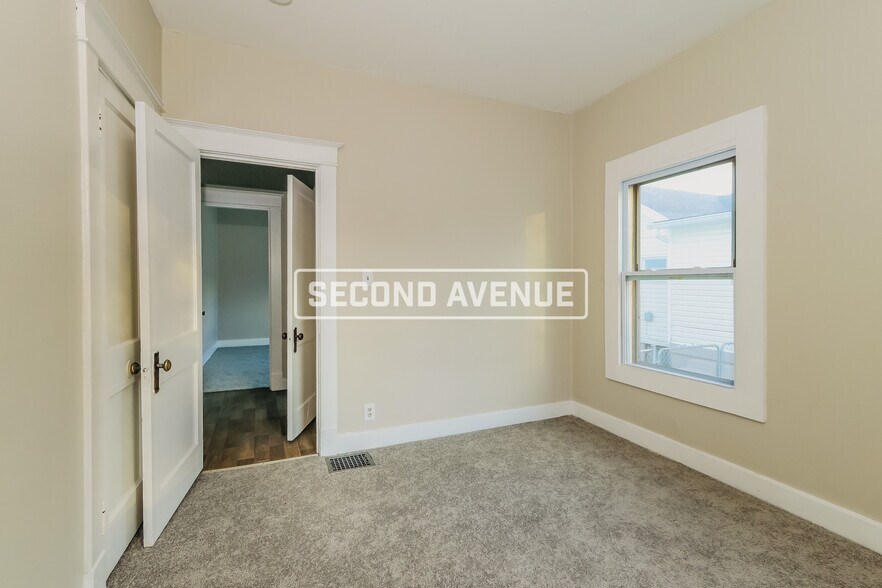 Building Photo - 302 Cecil Ave