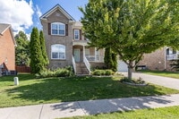 Building Photo - Spacious Spring Hill Rental in Sought-Afte...