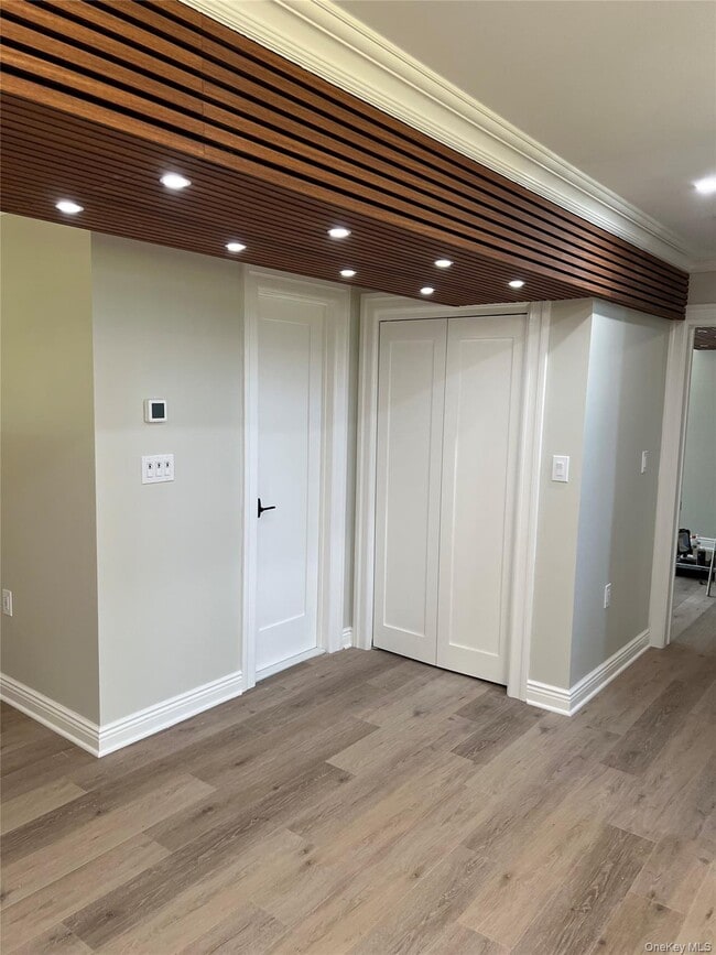 Building Photo - 4 Glen Ct