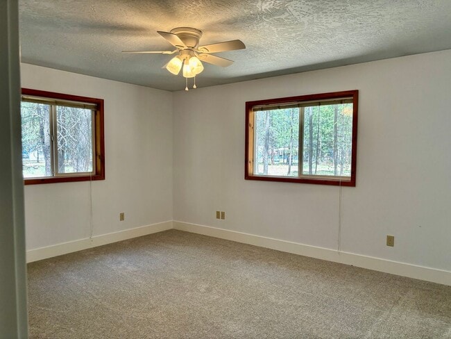 Building Photo - 51990 Ponderosa Way