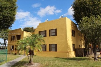 Building Photo - 656 NW 114th Ave