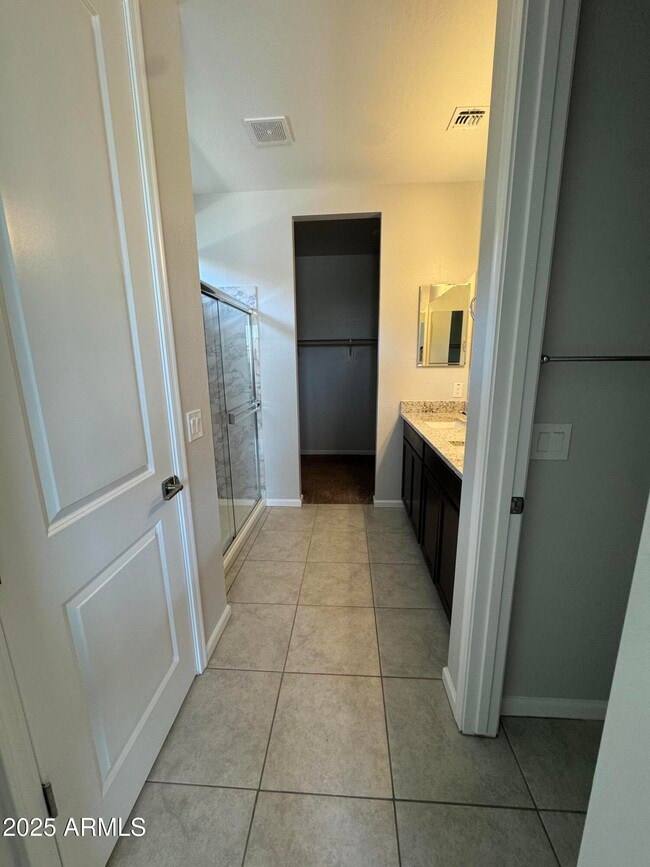 Building Photo - 24623 W Mohave St