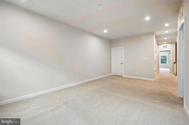 Building Photo - 7548 Sawyer Farm Wy