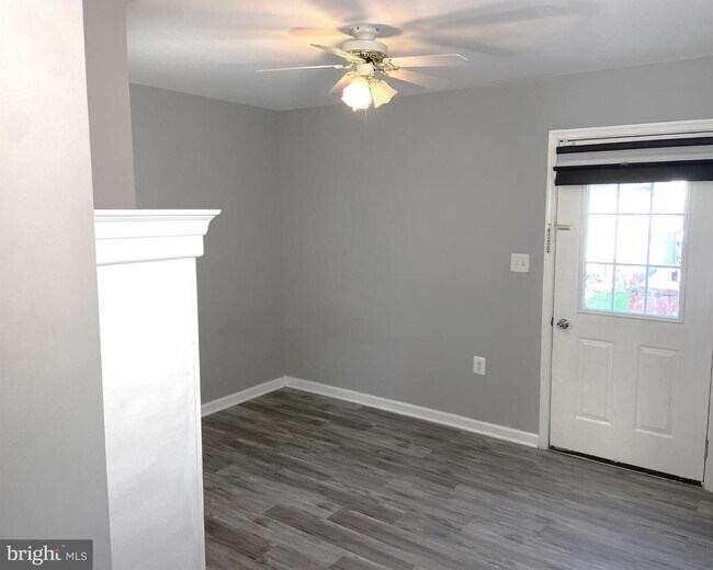 Building Photo - 83 Fuzzy Tail Dr