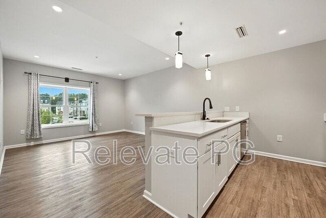 Building Photo - 1420 Ewing Pk Lp