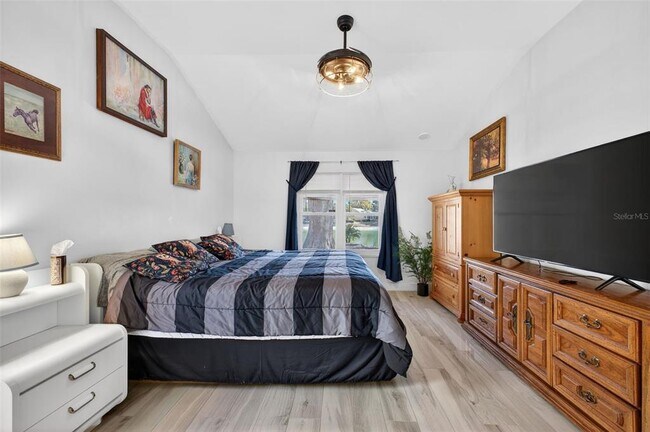 Building Photo - 411 Del Mar Dr