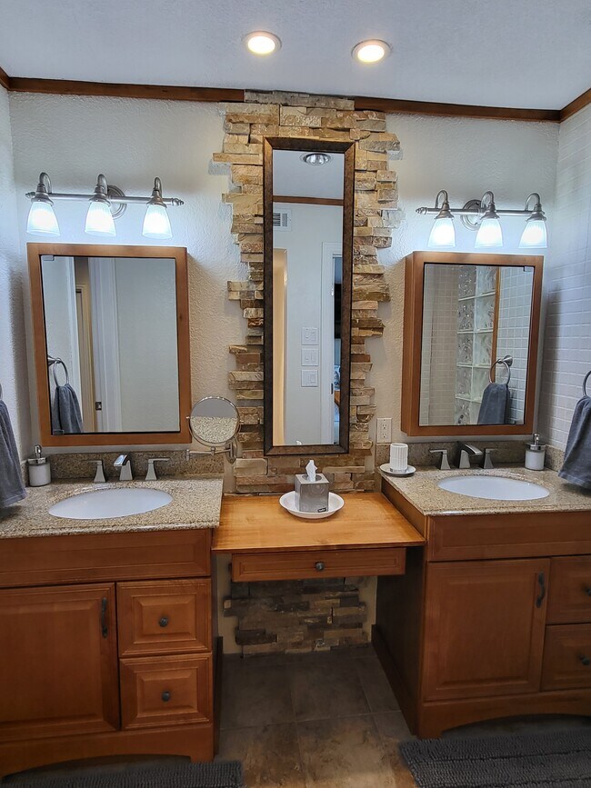 Dual Vanities in Primary Bath - 888 Davis Rd