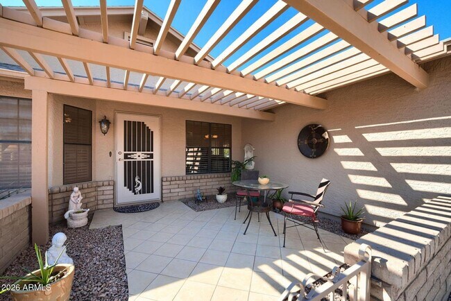 Building Photo - Discover comfortable living in this long term furnished or unfurnished home in Leisure World a 45...