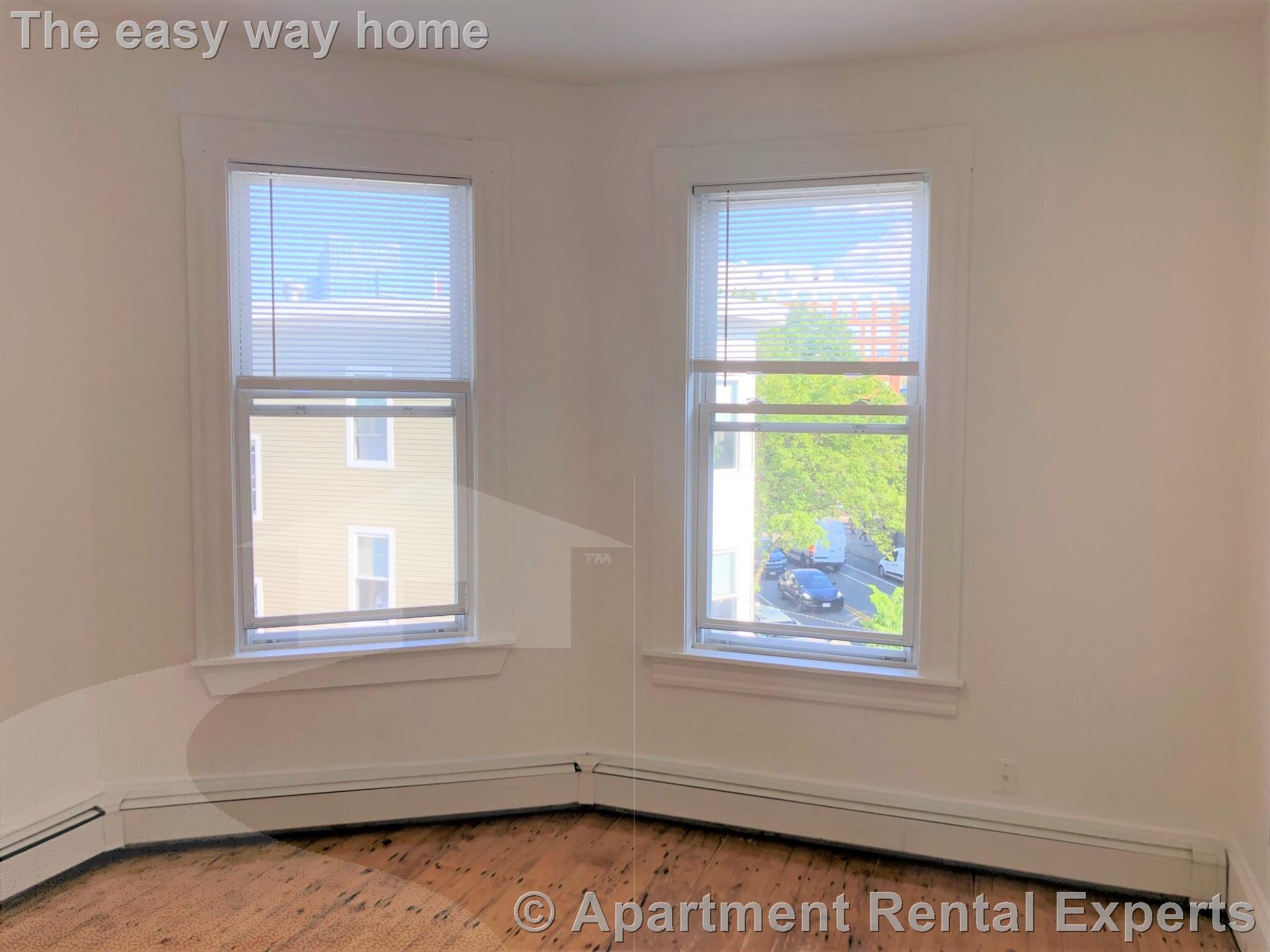 Building Photo - 56 Portsmouth St