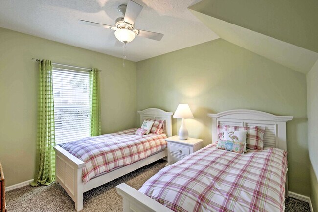 Building Photo - 45 Seascape Cir