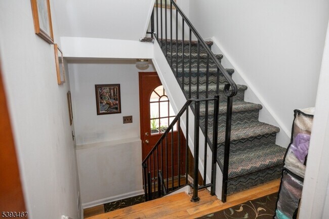 Building Photo - 307 Belleville Ave