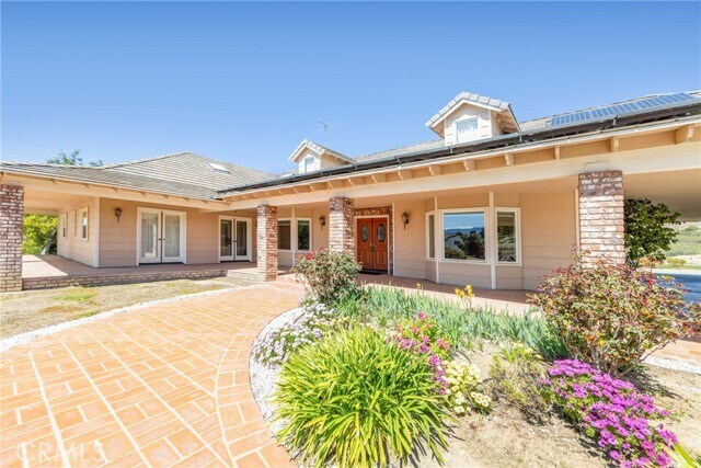 Primary Photo - 38900 Ave Arriba