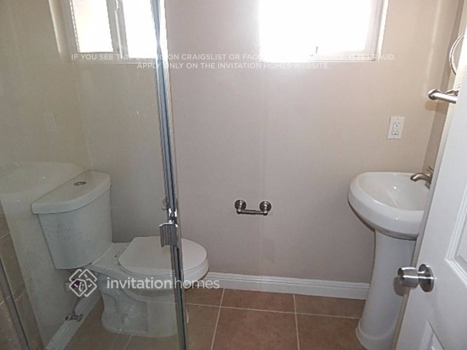 Building Photo - 3497 Halifax Way