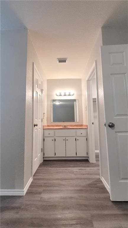 Building Photo - 15405 Spring Hill Ln