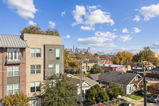 Building Photo - 426 Melba St