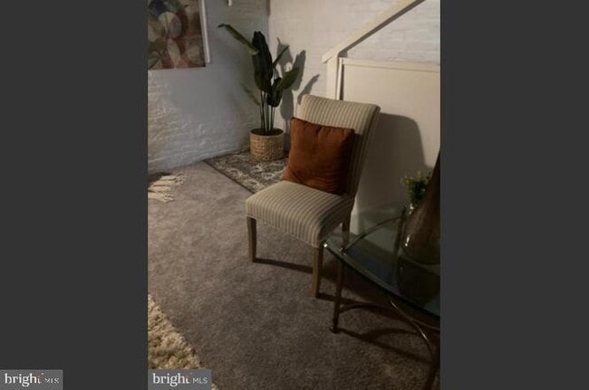 Building Photo - 337 Kentucky Ave SE