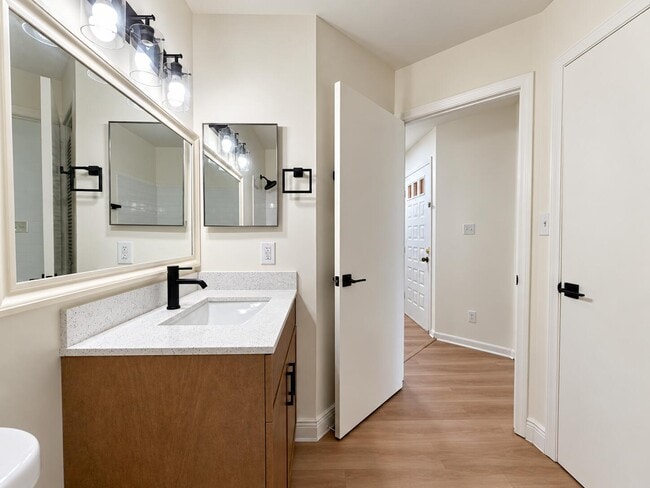 Building Photo - 1172 Coral Club Dr