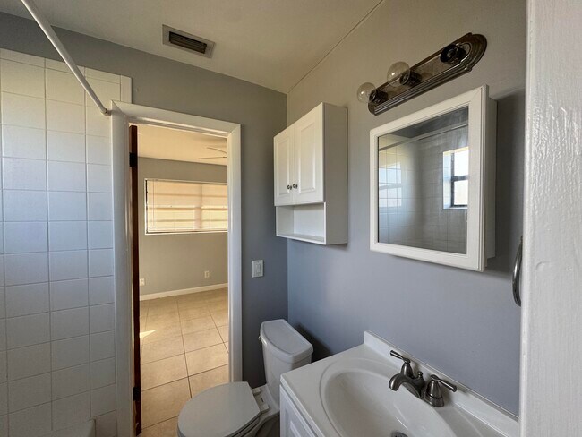 Building Photo - 8761 40th Ter N