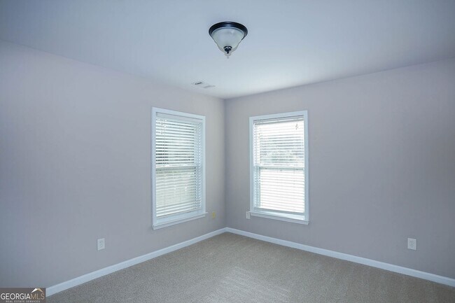 Building Photo - 3380 Gables Ct