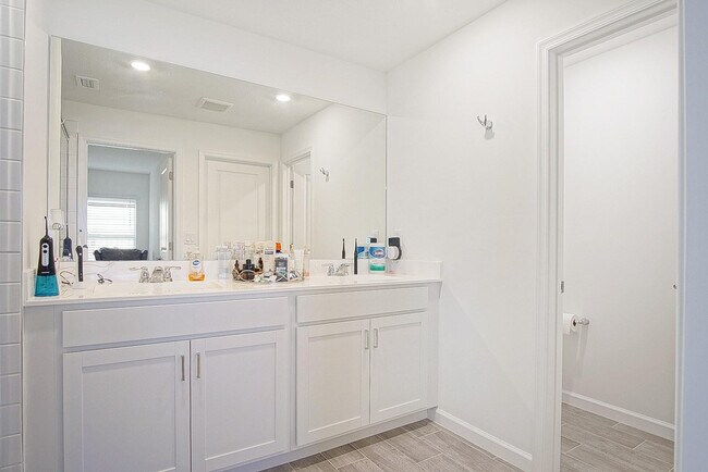 Building Photo - 973 Bent Creek Dr